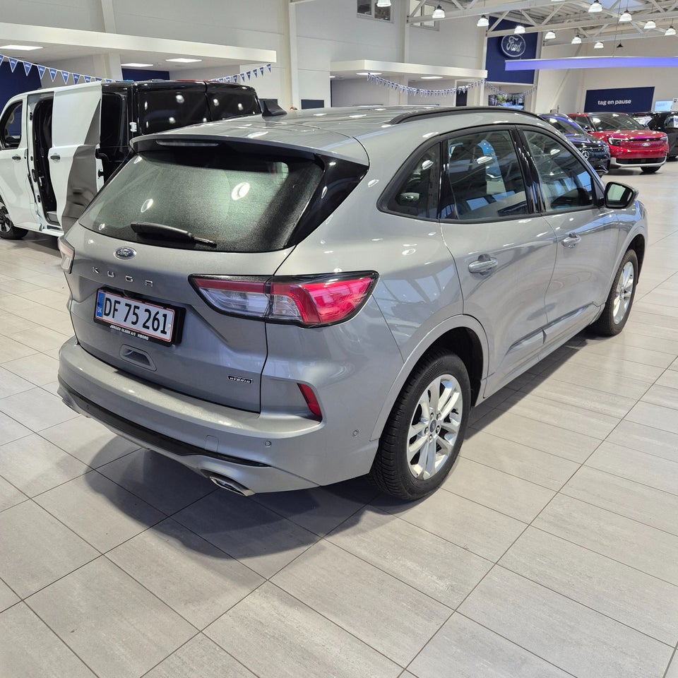Ford Kuga 2,5 PHEV ST-Line CVT 5d