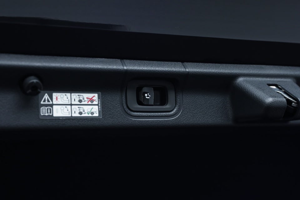 Mercedes EQE350+ AMG Line 4d