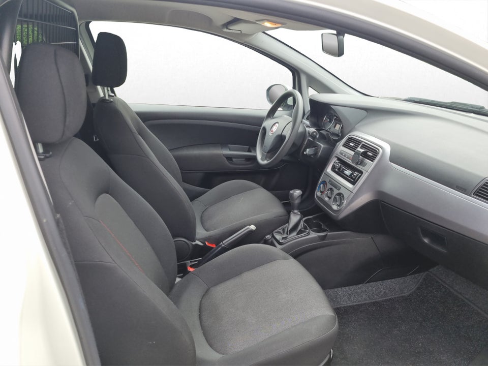 Fiat Punto 1,3 MJT 85 Van 3d