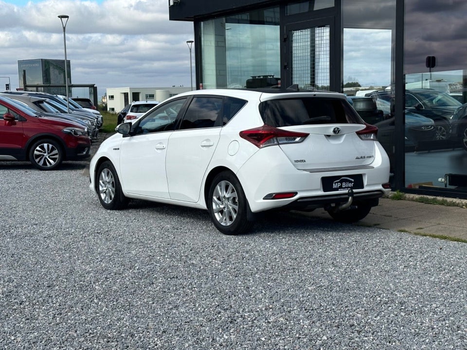 Toyota Auris 1,8 Hybrid H2 Comfort CVT 5d