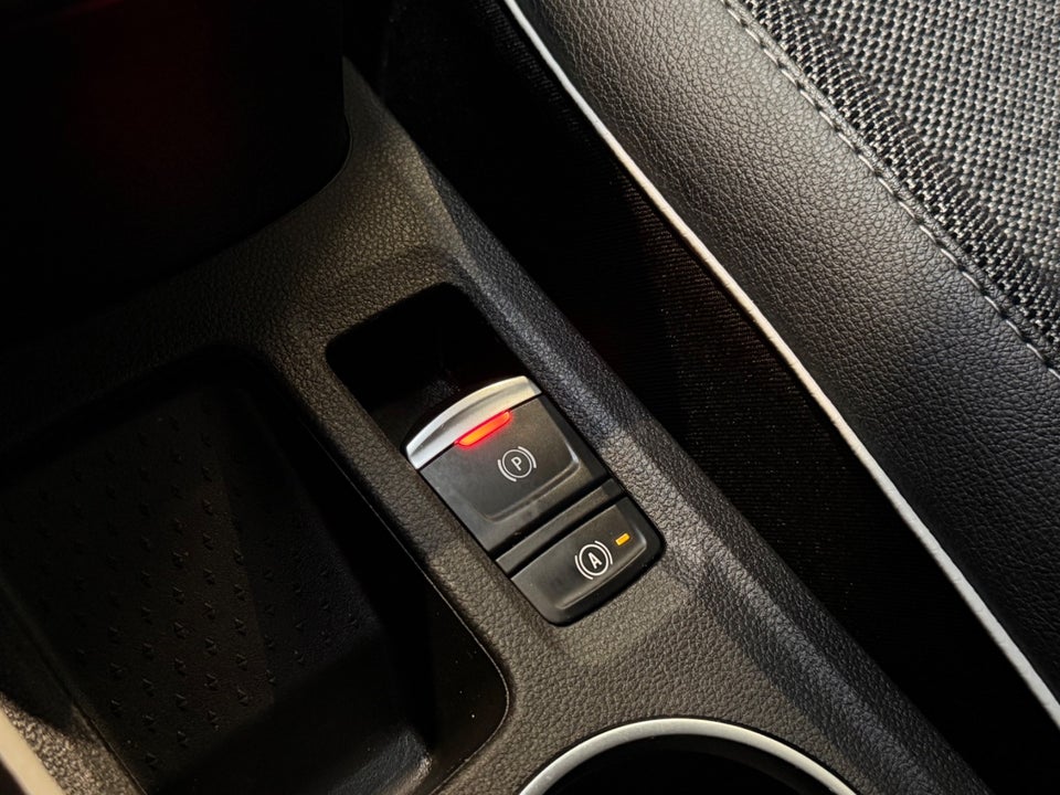 Renault Captur 1,6 E-Tech Intens 5d