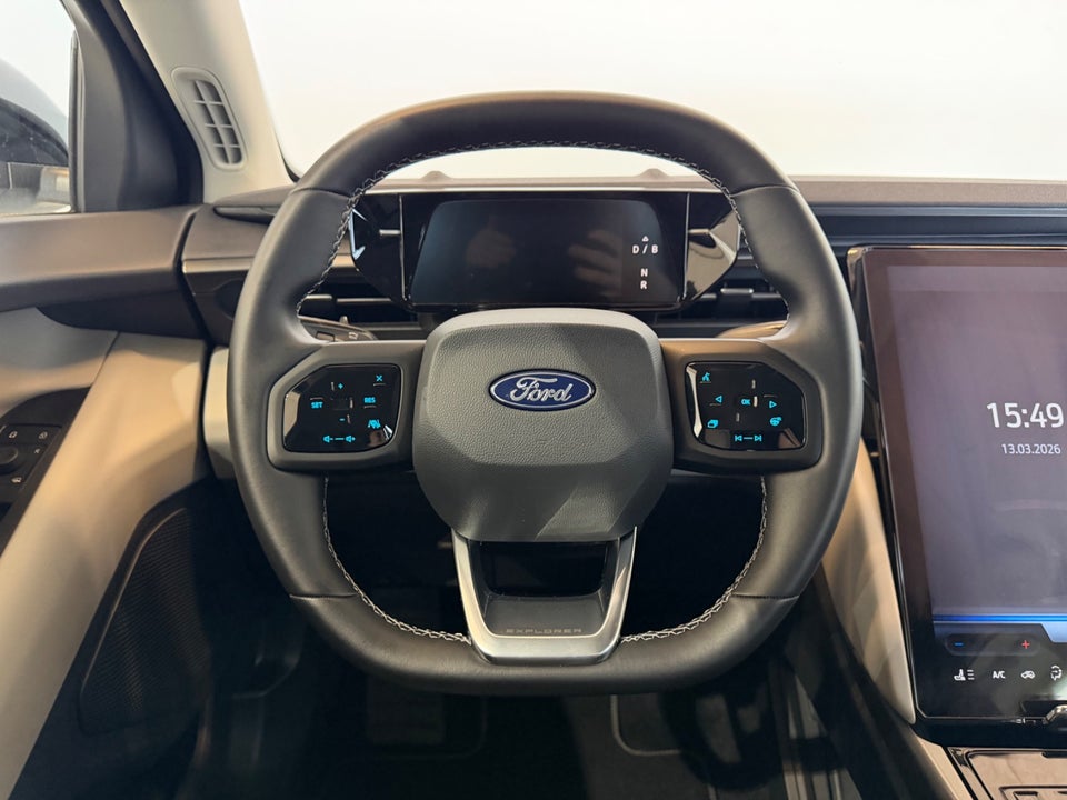 Ford Explorer 77 Select Extended Range 5d