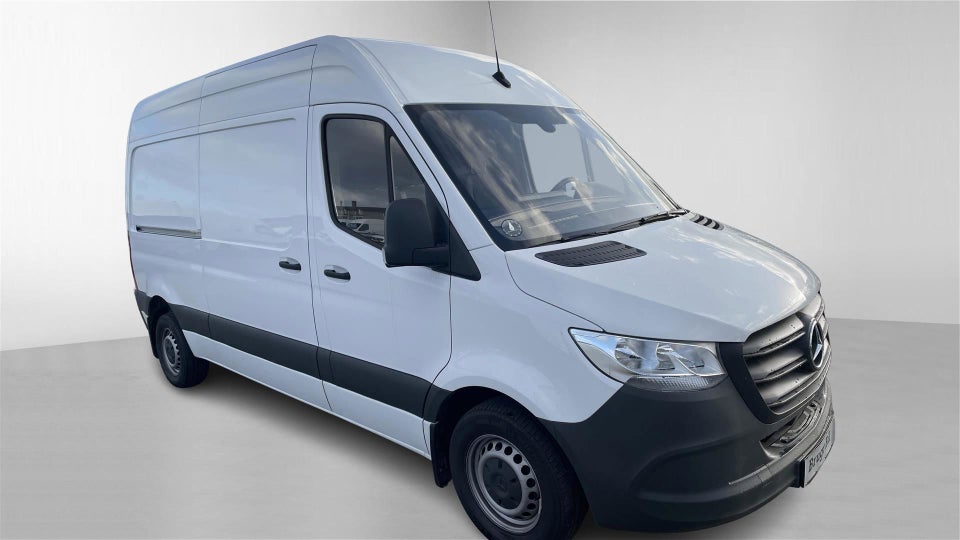 Mercedes Sprinter 215 2,0 CDi A2 Kassevogn aut. FWD