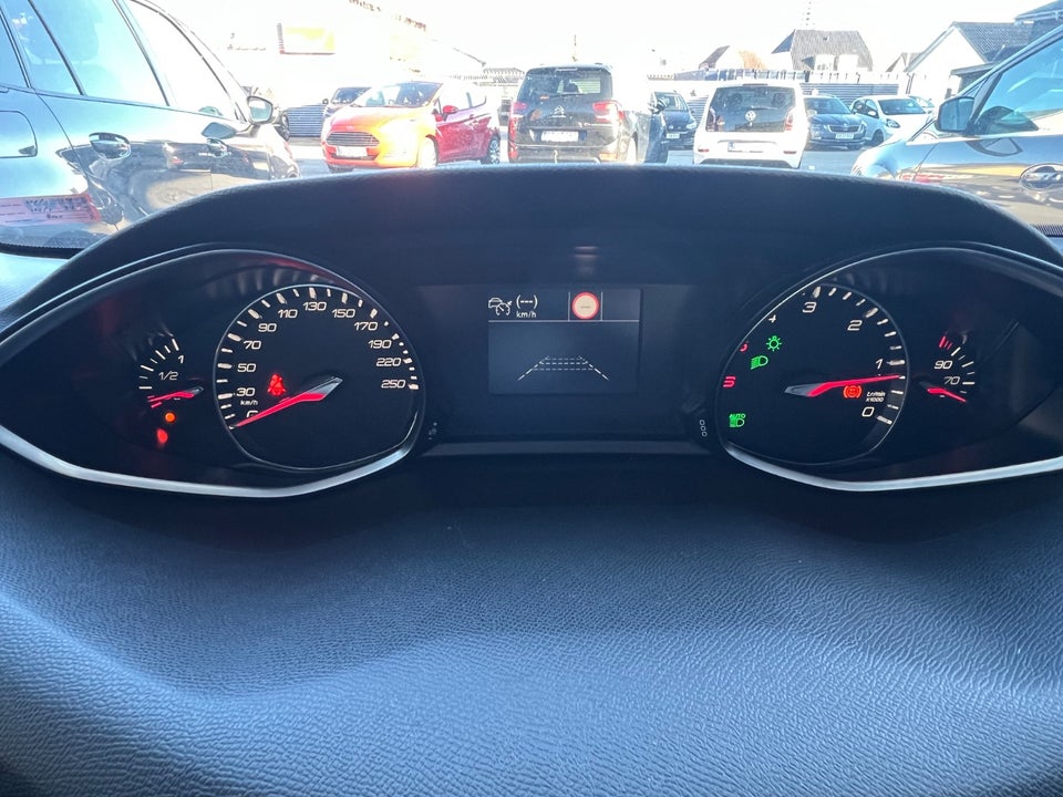 Peugeot 308 1,5 BlueHDi 130 Selection Sky SW 5d