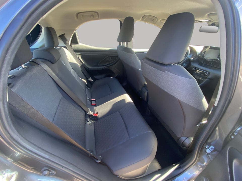 Toyota Yaris 1,5 Hybrid H3 e-CVT 5d