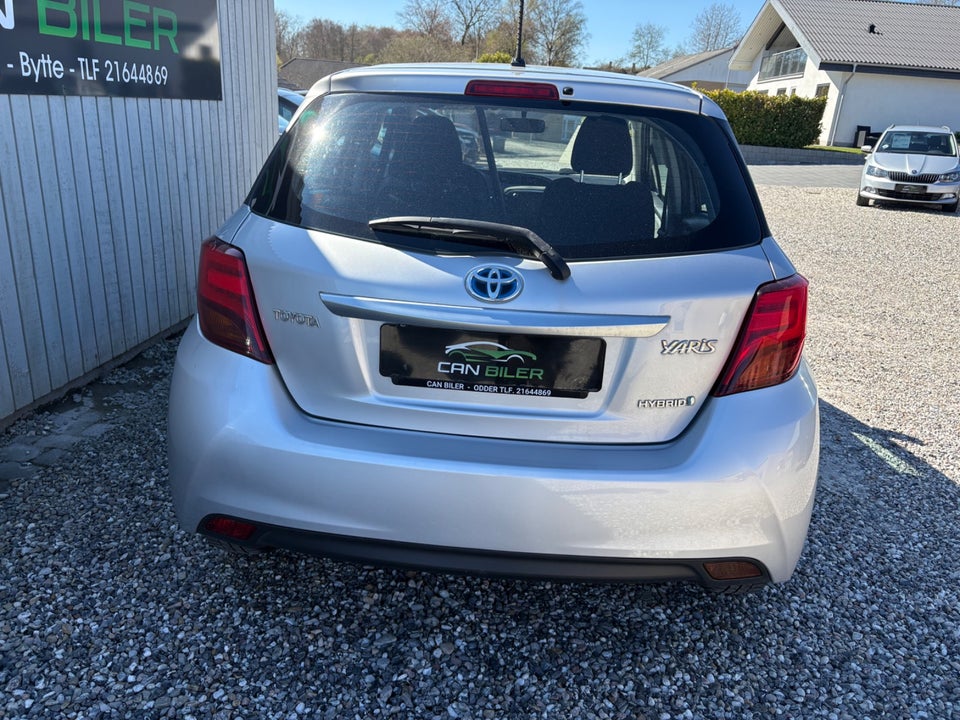 Toyota Yaris 1,5 Hybrid H2 Komfort e-CVT Van 5d