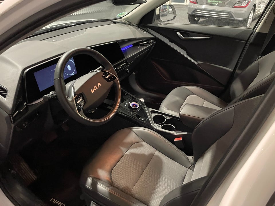 Kia Niro 64 EV Vision 5d