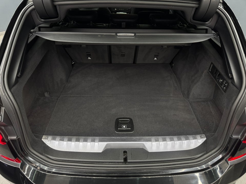 BMW 330e 2,0 Touring M-Sport xDrive aut. 5d