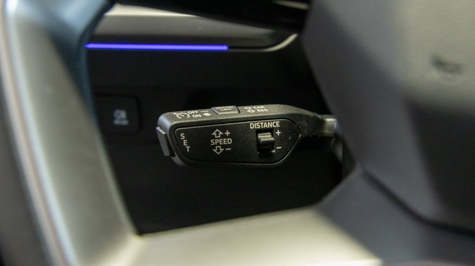 Audi Q4 e-tron 40 S-line 5d