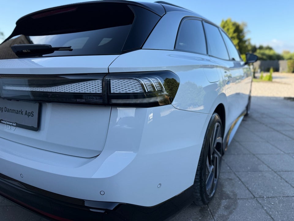 VW ID.7 77 Pro Tourer 5d