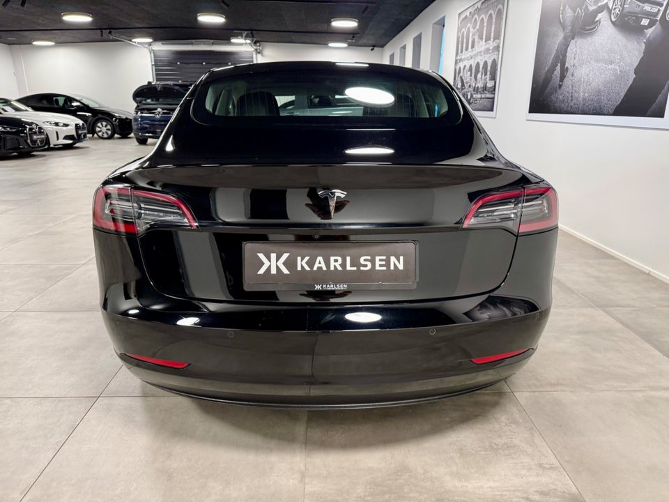 Tesla Model 3 Long Range AWD 4d