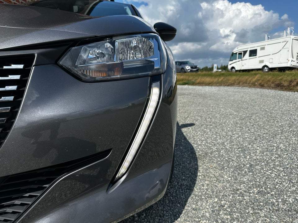 Peugeot 208 1,2 PureTech 75 Style 5d