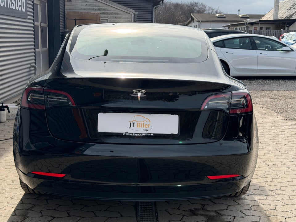 Tesla Model 3 Long Range RWD 4d