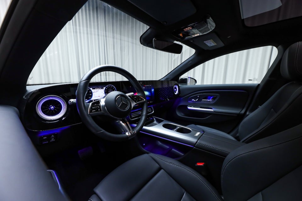 Mercedes CLA250+ electric Progressive Premium 4d