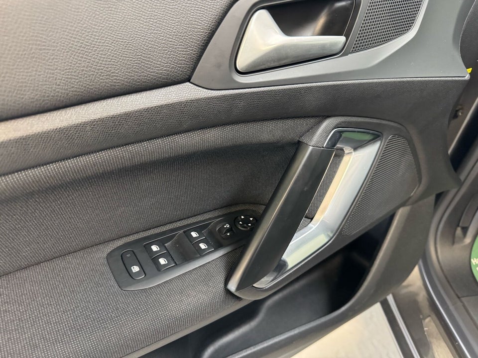 Peugeot 308 1,5 BlueHDi 130 Allure Grand 5d