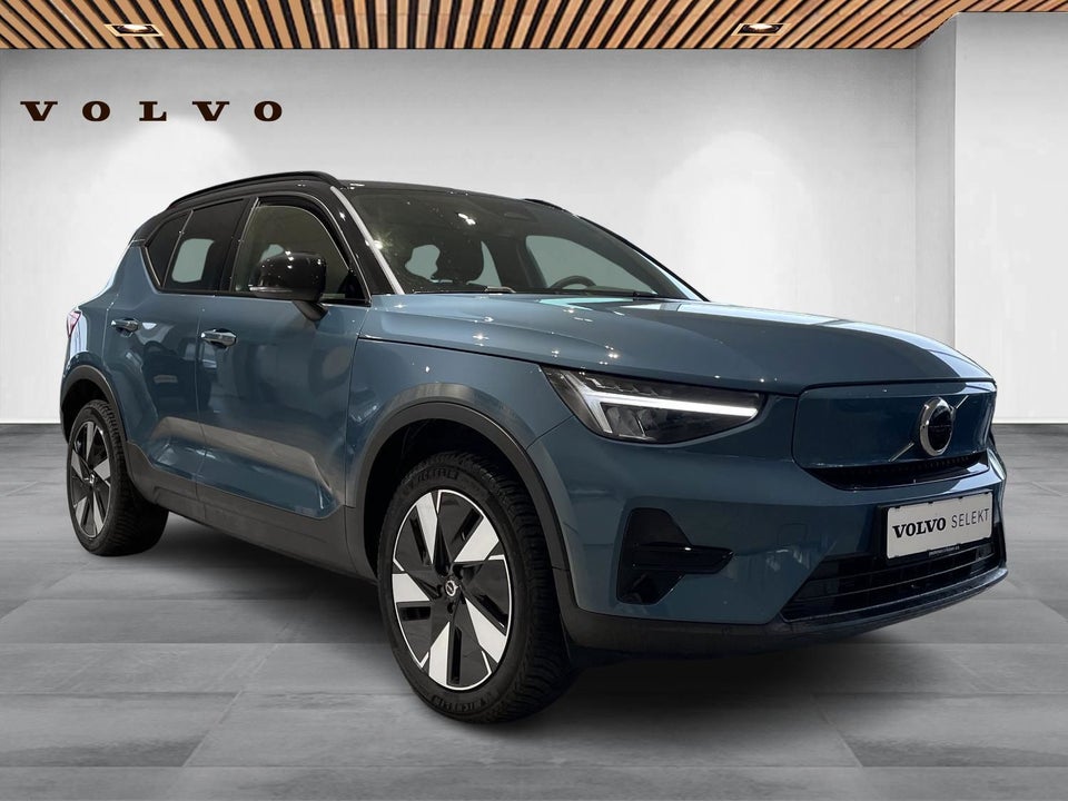 Volvo XC40 ReCharge Extended Range Plus 5d