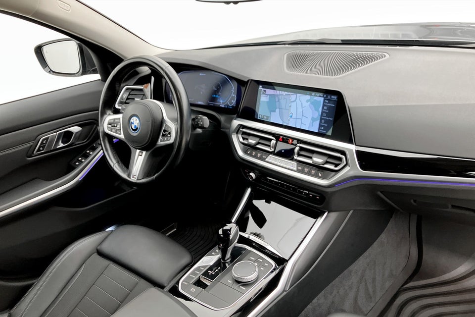 BMW 330e 2,0 Touring Sport Line aut. 5d