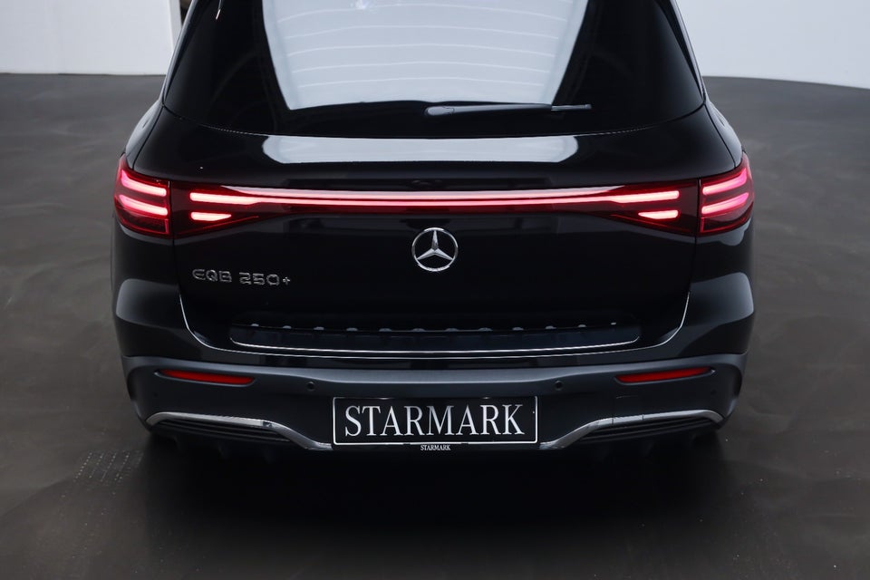Mercedes EQB250+ AMG Advance 5d