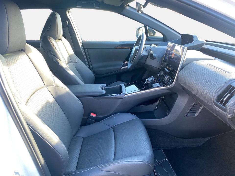 Toyota bZ4X Executive 5d