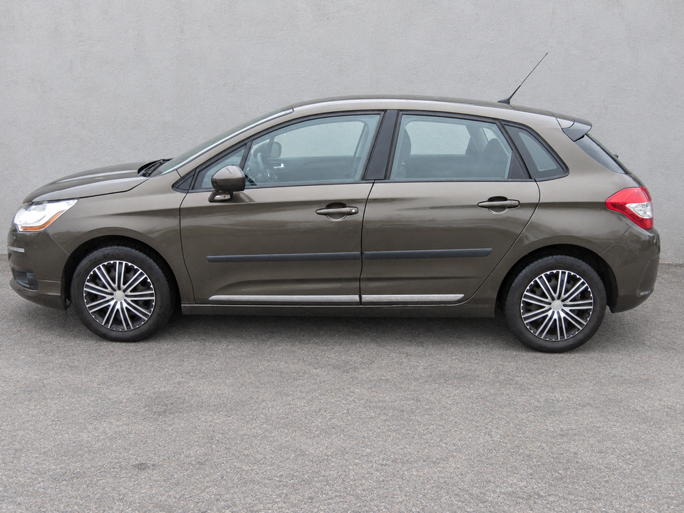 Citroën C4 1,4 VTi Attraction 5d
