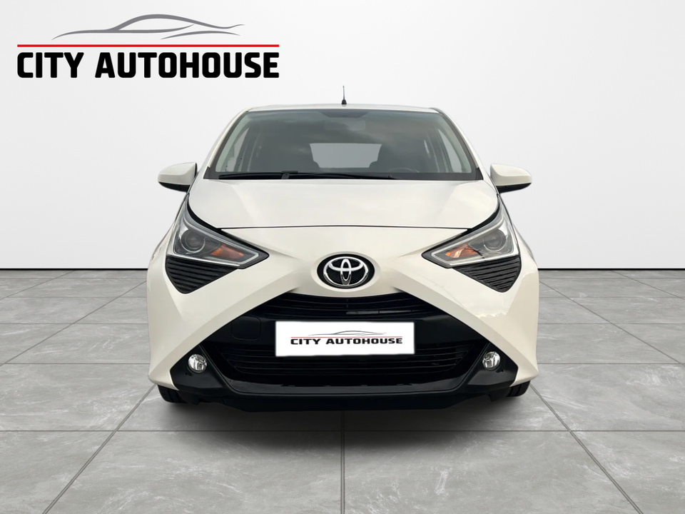 Toyota Aygo 1,0 VVT-i x-press 5d