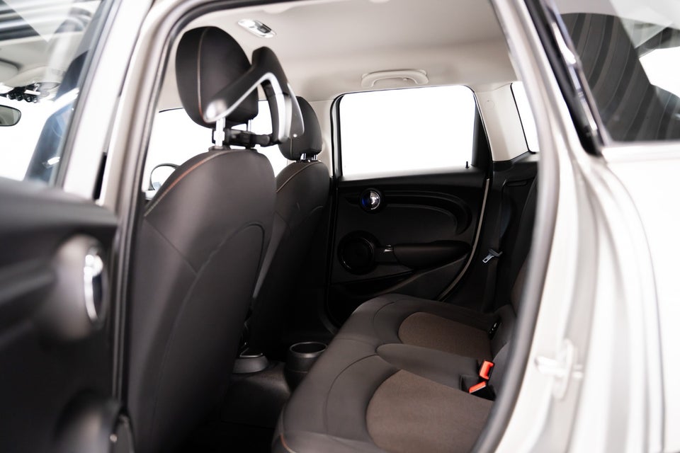 MINI Cooper 1,5 aut. 5d