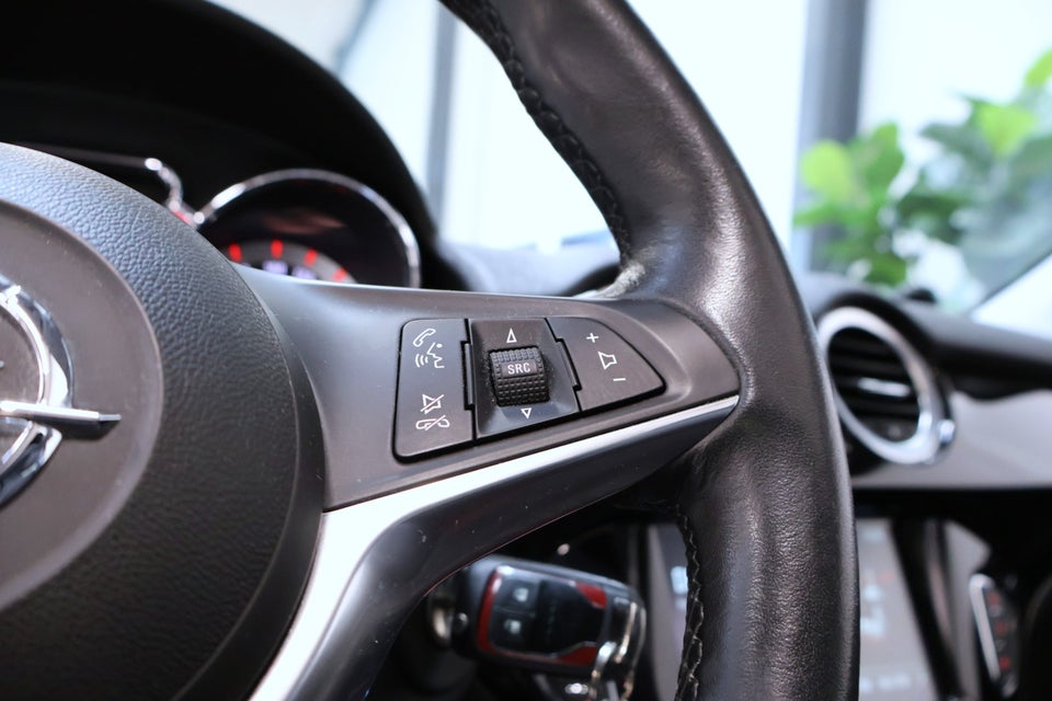 Opel Adam 1,0 T 90 Glam SwingTop 3d