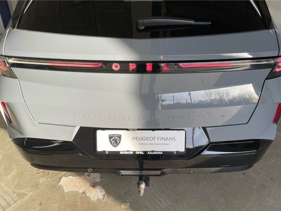 Opel Grandland-e 73 GS Sky 5d