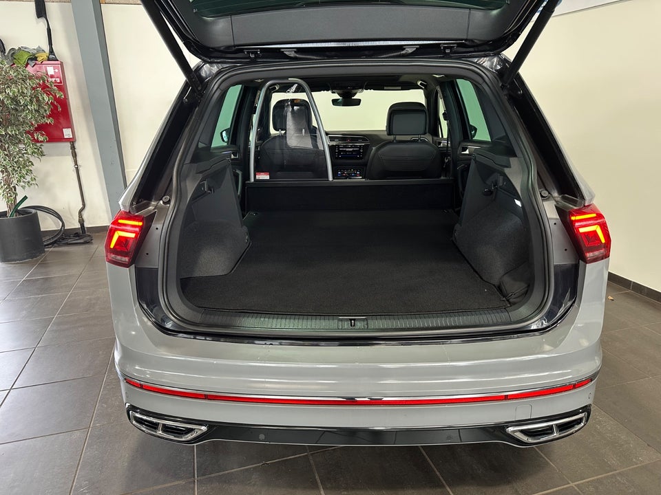 VW Tiguan 1,5 TSi 150 R-line DSG Van 5d