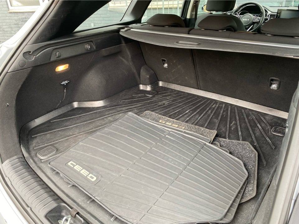 Kia Ceed 1,6 PHEV Prestige SW DCT 5d