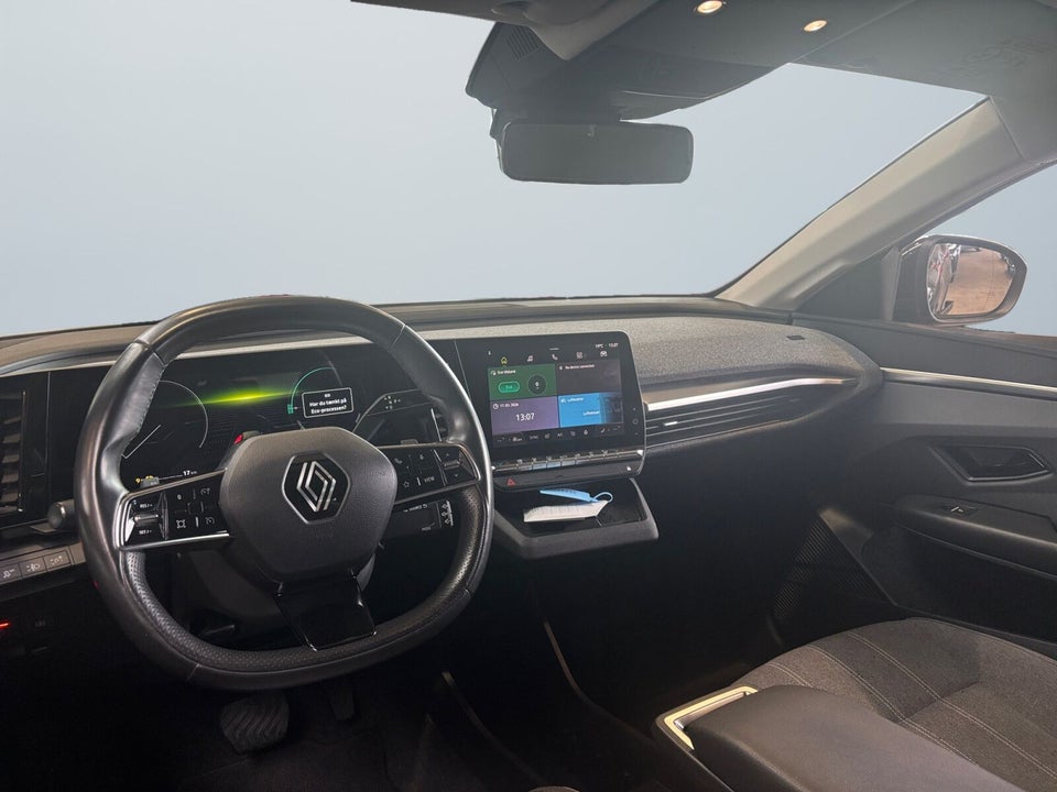 Renault Megane E-Tech 40 Equilibre 5d