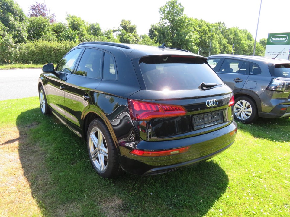 Audi Q5 3,0 TDi 286 S-line quattro Tiptr. 5d