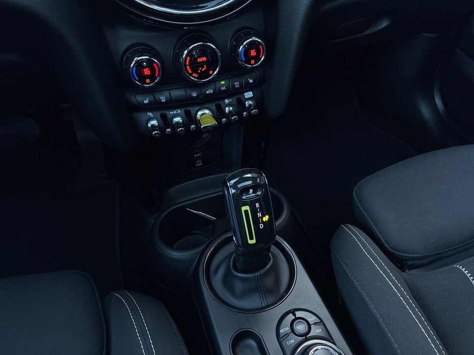 MINI Cooper SE Edition Premium Plus 3d