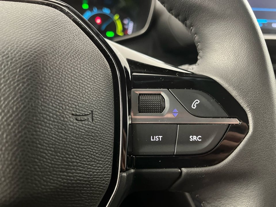 Peugeot e-208 50 Allure 5d