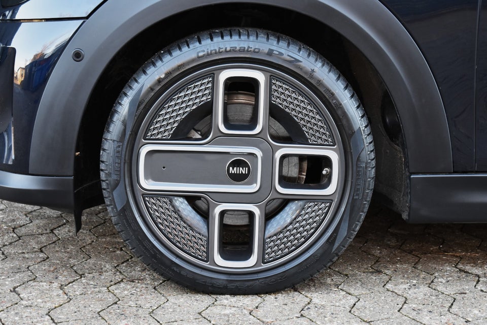 MINI Cooper SE Yours Trim 3d