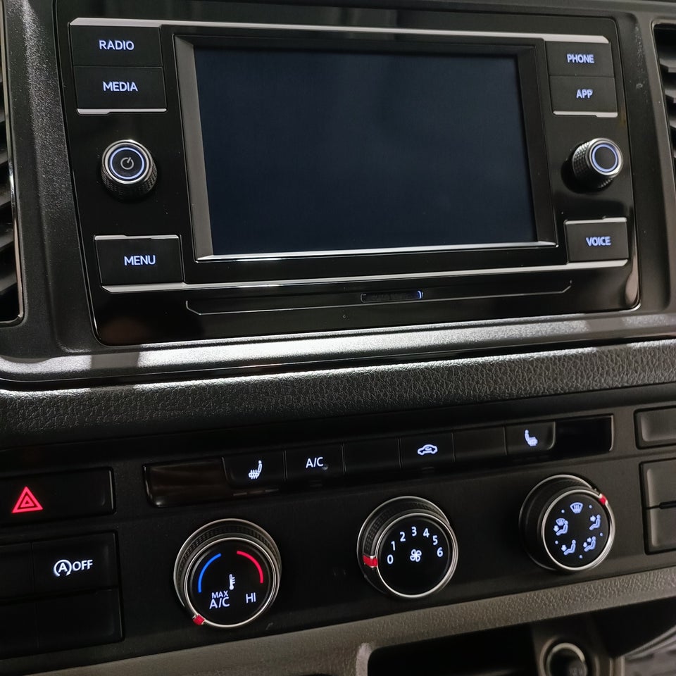 VW Crafter 35 2,0 TDi 140 Ladvogn L3