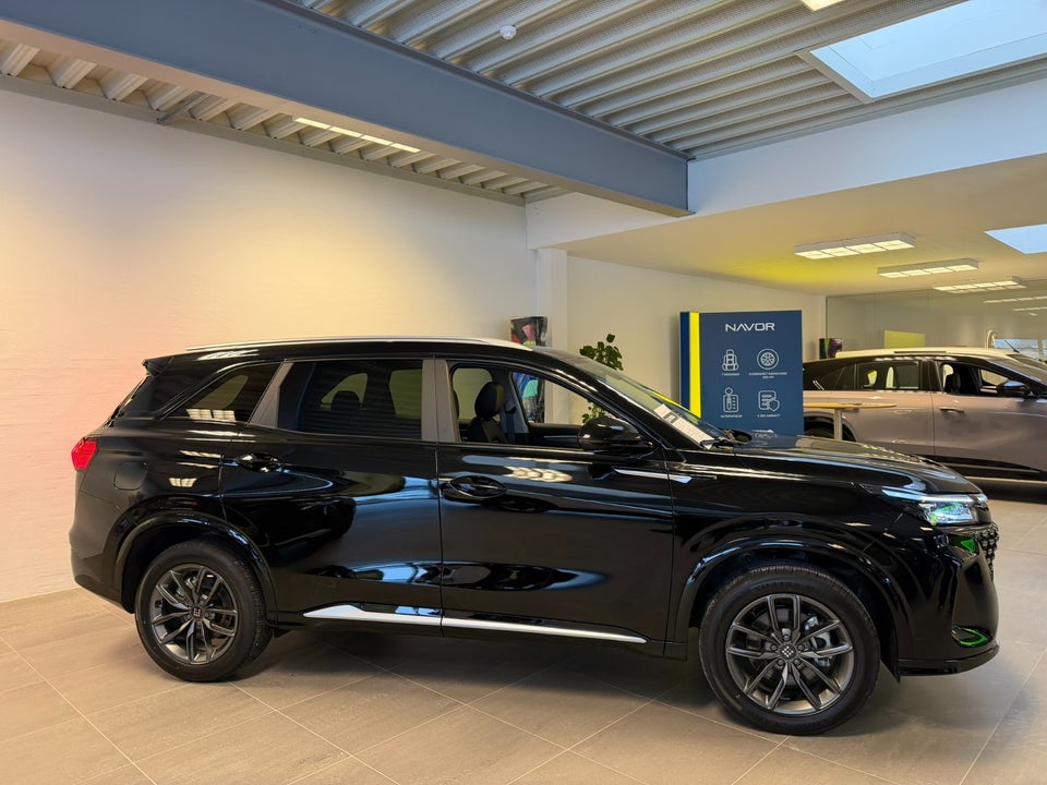 Navor E5 1,5 PHEV Rock 5d