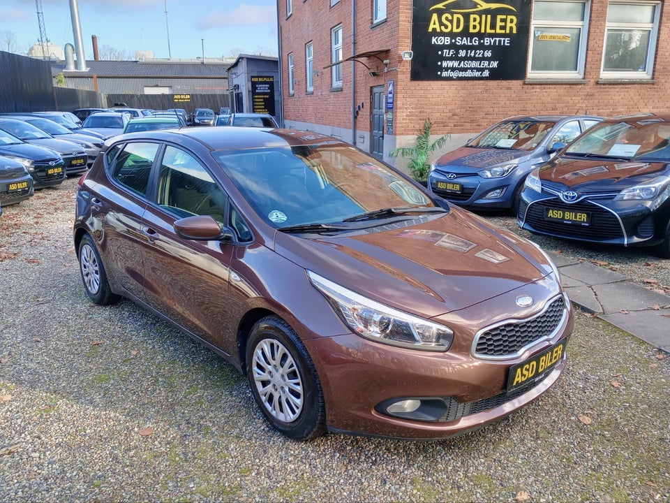 Kia Ceed 1,4 CVVT Active 5d