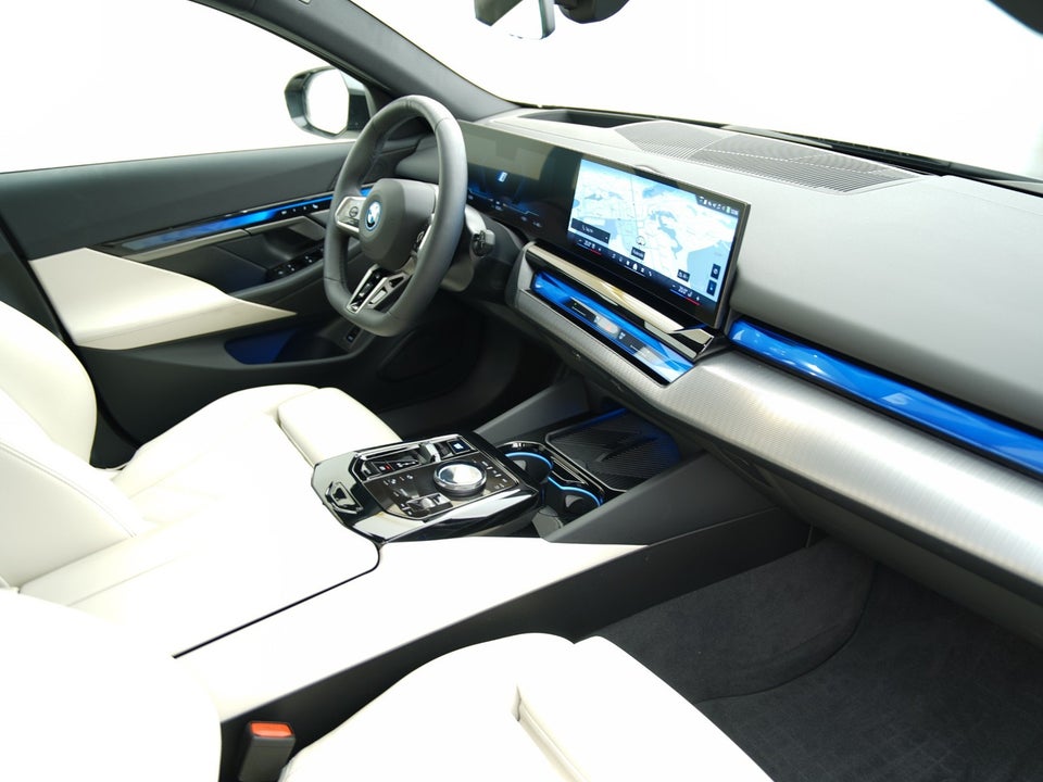 BMW i5 eDrive40 Touring Fully Charged M-Sport 5d