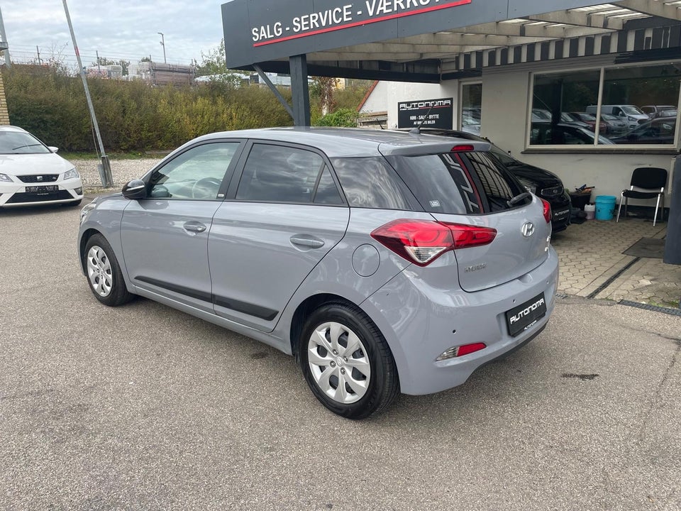 Hyundai i20 1,25 Black Line 5d