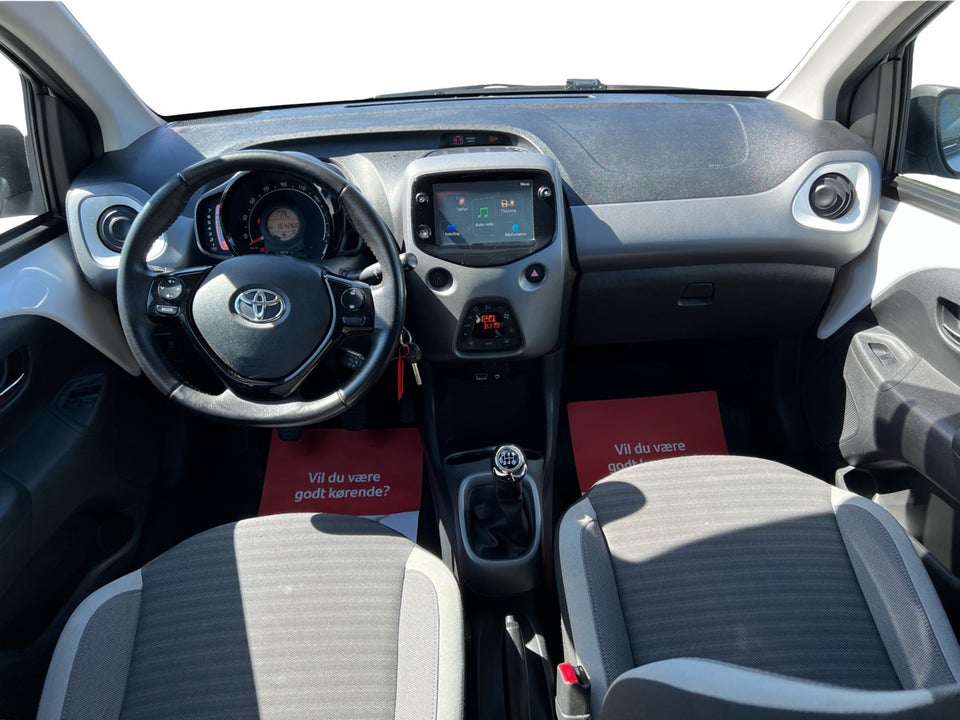 Toyota Aygo 1,0 VVT-i x-pression 5d