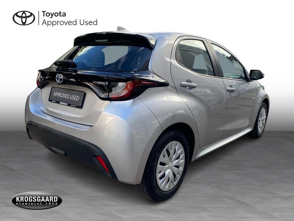 Toyota Yaris 1,5 Hybrid Essential e-CVT 5d