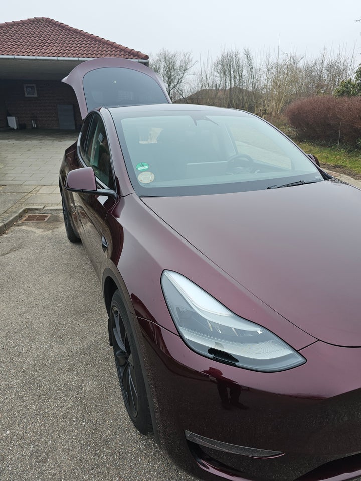 Tesla Model Y Long Range AWD 5d