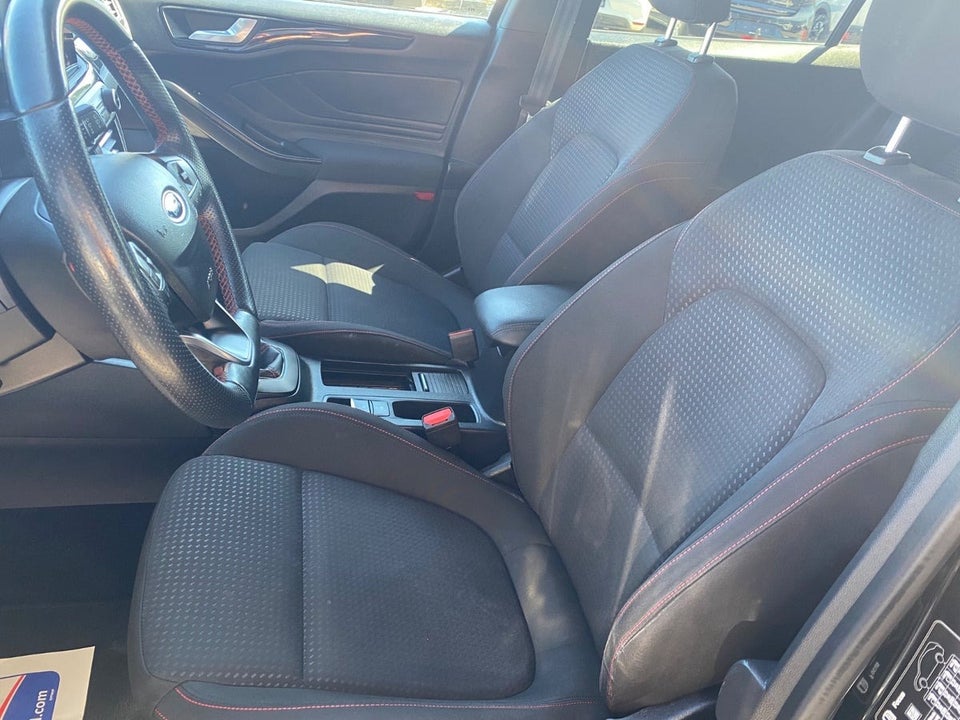 Ford Focus 1,0 EcoBoost ST-Line stc. 5d