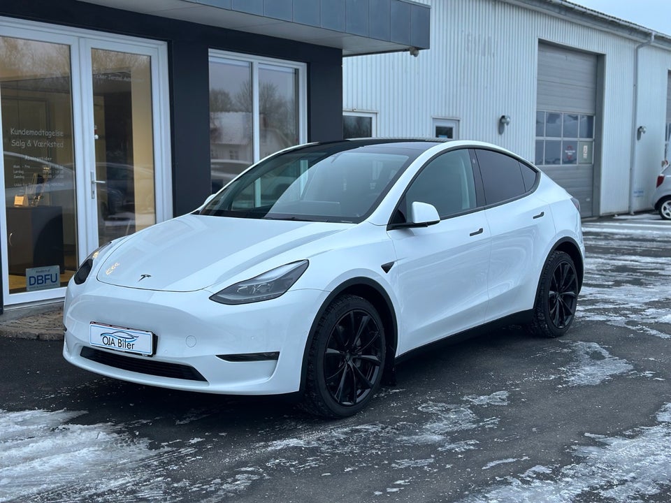 Tesla Model Y Long Range AWD 5d
