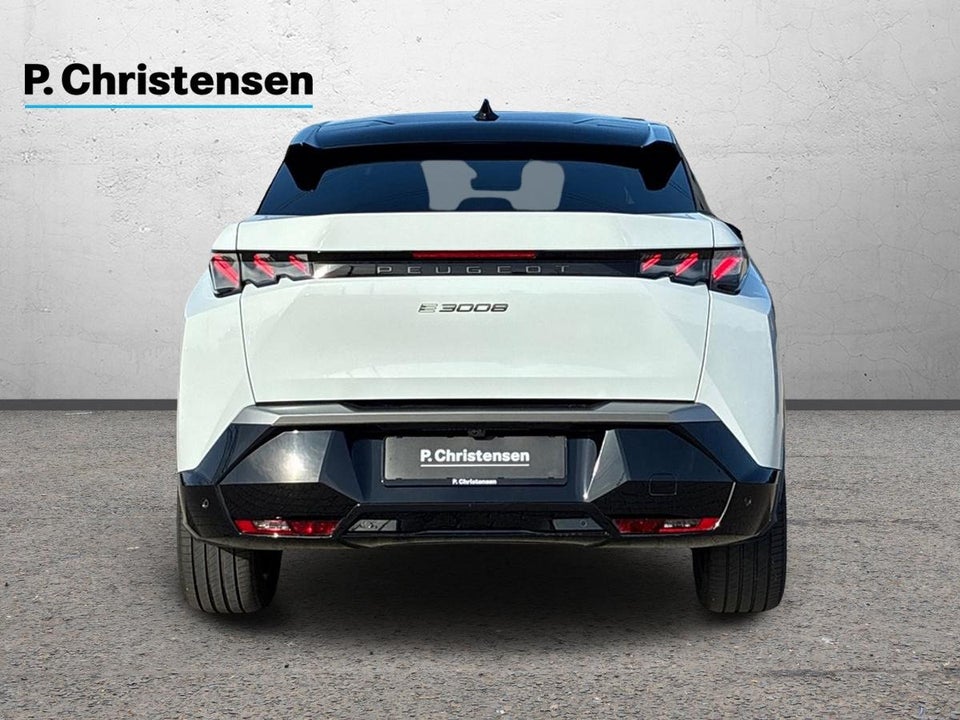 Peugeot e-3008 77 GT Pack 5d