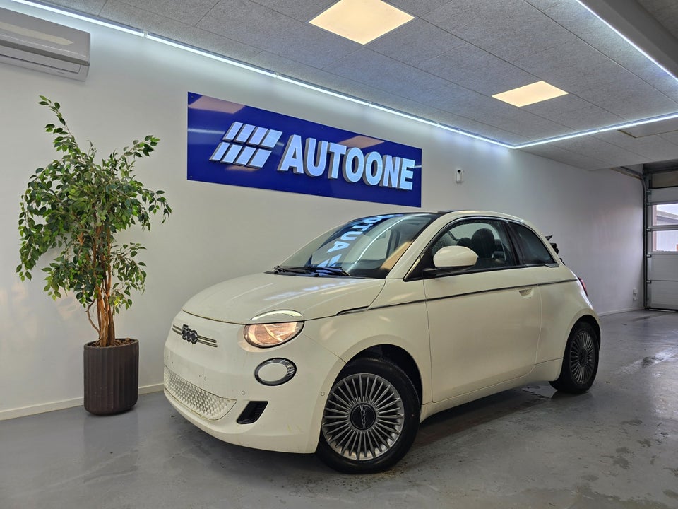 Fiat 500e 42 Icon Cabrio 2d