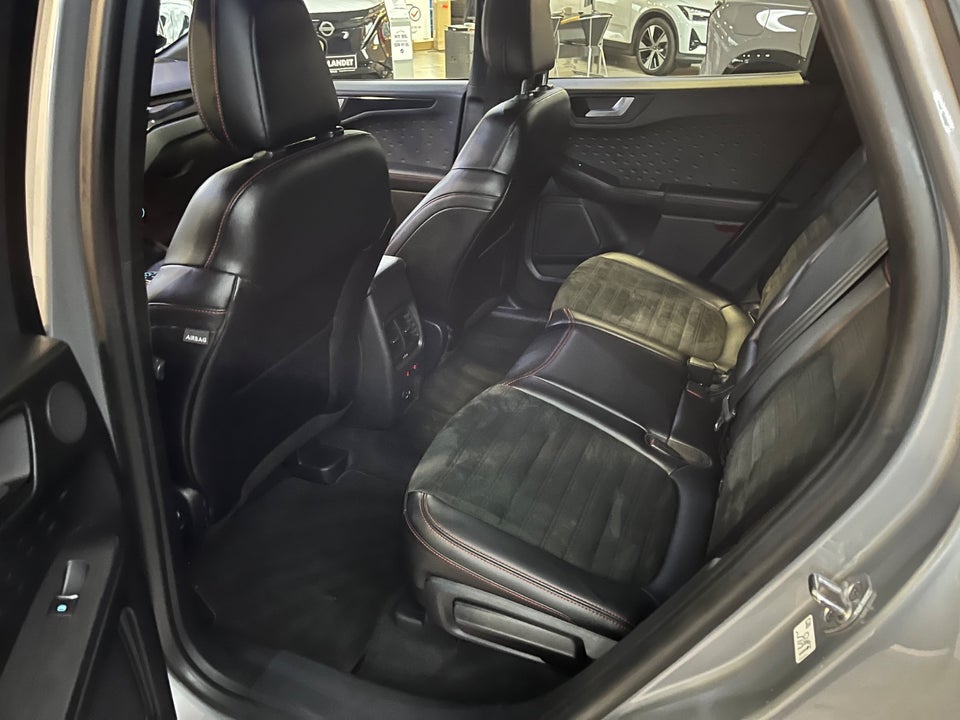 Ford Kuga 2,5 PHEV ST-Line X CVT 5d