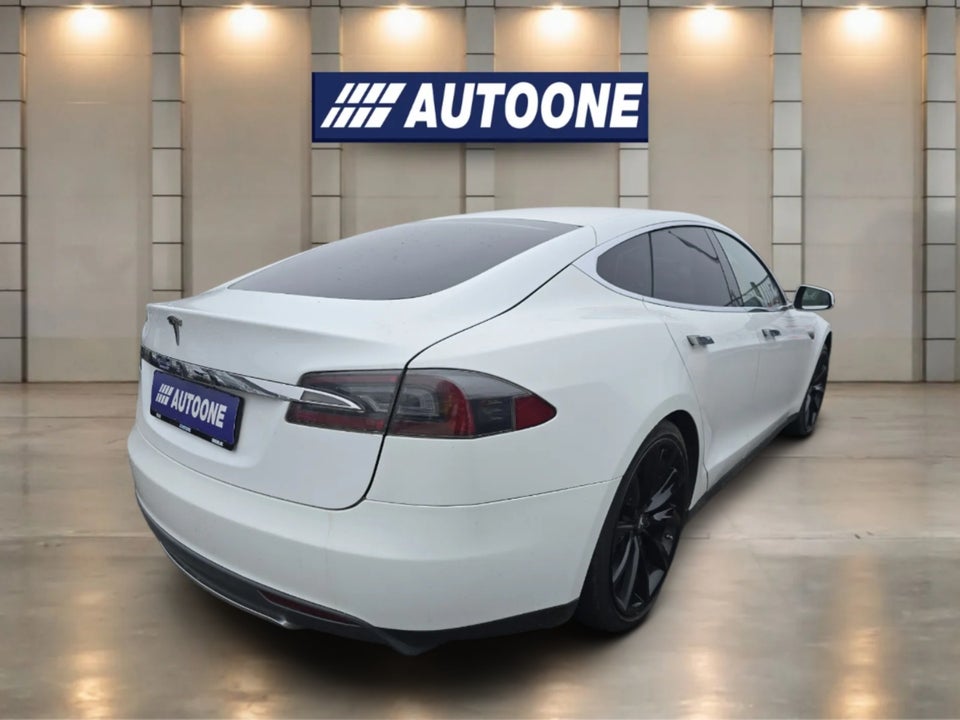 Tesla Model S 85 5d