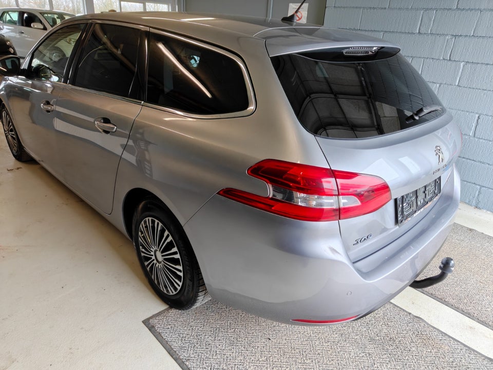 Peugeot 308 1,6 BlueHDi 120 Active SW 5d